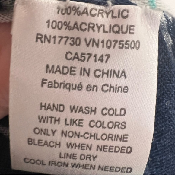 Y2k Blue Fashion Scarf! - Picture 14 of 14